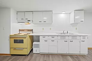 105 Saratoga Ln N, Plymouth, MN 55441 - Photo 22