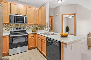 6823 Meadow Grass Ln S, Cottage Grove, MN 55016 - Photo 4