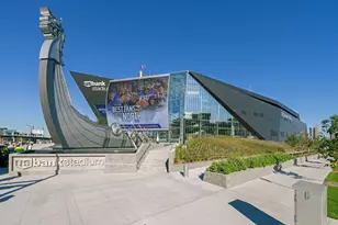 216 Portland Ave, Minneapolis, MN 55401 - Photo 22