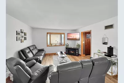 3056 Norwood Avenue, Slayton, MN 56172 - Photo 6