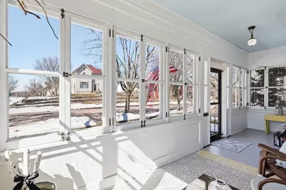 127 4th Avenue SW, Faribault, MN 55021 - Photo 4