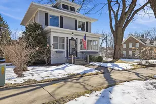 127 4th Ave SW, Faribault, MN 55021 - Photo 2