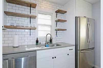 911 Sunnyview Lane, Hopkins, MN 55305 - Photo 6