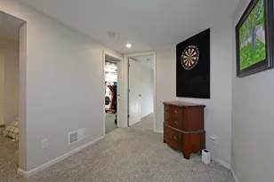 911 Sunnyview Ln, Minnetonka, MN 55305 - Photo 24