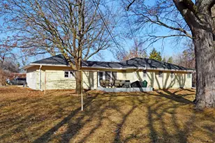 911 Sunnyview Ln, Minnetonka, MN 55305 - Photo 28