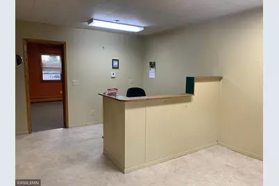 105 2nd Avenue SW #Suite 2, Hutchinson, MN 55350 - Photo 4