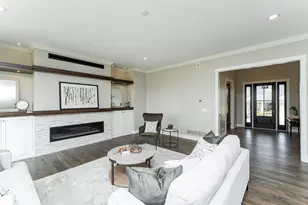 2764 Scenic Point Dr SW, Rochester, MN 55902 - Photo 20