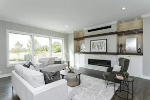 2764 Scenic Point Dr SW, Rochester, MN 55902 - Photo 2