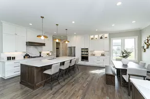 2764 Scenic Point Dr SW, Rochester, MN 55902 - Photo 18