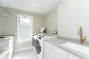 2764 Scenic Point Dr SW, Rochester, MN 55902 - Photo 38