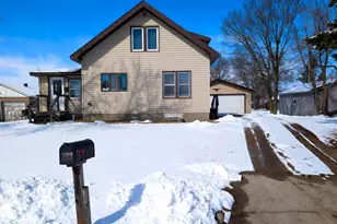 323 3rd Ave NW, Perham, MN 56573 - Photo 1