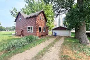 107 S Buckingham St, Hardwick, MN 56134 - Photo 1