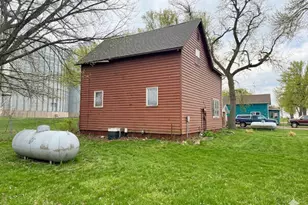 107 S Buckingham St, Hardwick, MN 56134 - Photo 4