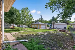 4324 Queen Ave N, Minneapolis, MN 55412 - Photo 26