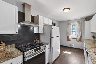 4324 Queen Avenue N, Minneapolis, MN 55412 - Photo 8