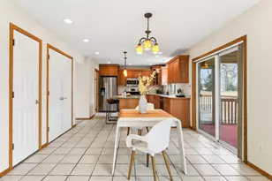 16267 Griffon Trail, Lakeville, MN 55044 - Photo 8