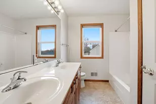 16267 Griffon Trail, Lakeville, MN 55044 - Photo 32