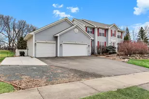 16267 Griffon Trail, Lakeville, MN 55044 - Photo 2