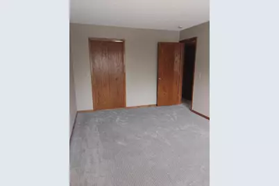 1027 Pond View Court, Vadnais Heights, MN 55127 - Photo 10