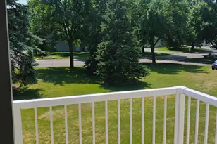 1027 Pondview Ct, Vadnais Heights, MN 55127 - Photo 1