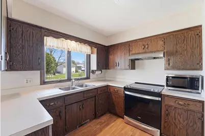 1306 Woods Circle, Buffalo, MN 55313 - Photo 12