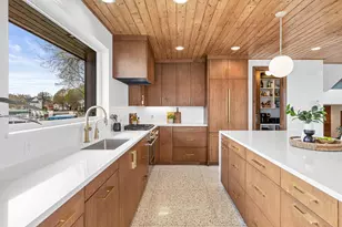 4919 3 Points Blvd, Mound, MN 55364 - Photo 10