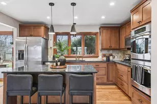 2810 Aquila Ave S, Saint Louis Park, MN 55426 - Photo 10