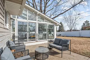 2946 McKnight Rd N, Maplewood, MN 55109 - Photo 12