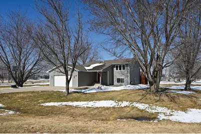 12186 59th Circle NE, Albertville, MN 55301 - Photo 2