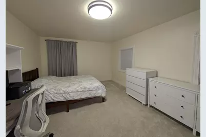 915 Rose Avenue E, Saint Paul, MN 55106 - Photo 2