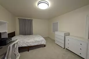 915 Rose Ave E, Saint Paul, MN 55106 - Photo 2