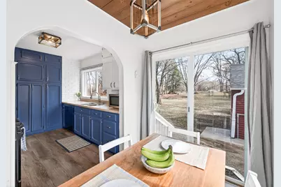 1387 Hadley Avenue N, Oakdale, MN 55128 - Photo 10