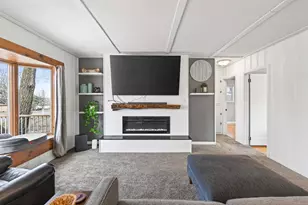 1387 Hadley Ave N, Oakdale, MN 55128 - Photo 4