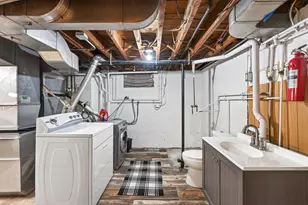 1387 Hadley Ave N, Oakdale, MN 55128 - Photo 24