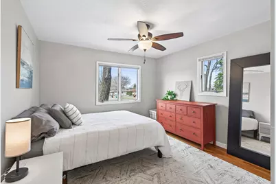 1387 Hadley Avenue N, Oakdale, MN 55128 - Photo 18