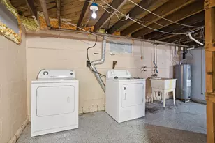 726 Summit St, Eveleth, MN 55734 - Photo 20