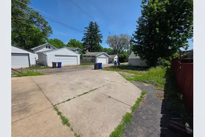 945 Geranium Avenue E, Saint Paul, MN 55106 - Photo 20