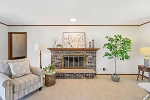 3921 Crystal Lake Blvd, Robbinsdale, MN 55422 - Photo 12