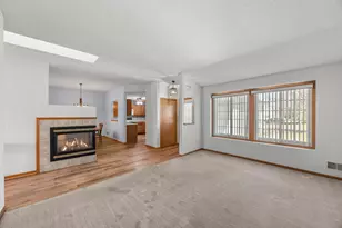 15722 Finesse Way, Apple Valley, MN 55124 - Photo 6