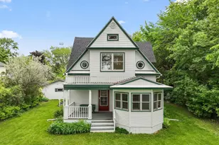 216 Summit Ave, Center City, MN 55012 - Photo 16