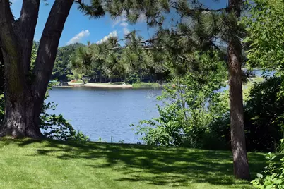 216 Summit Avenue, Center City, MN 55012 - Photo 2