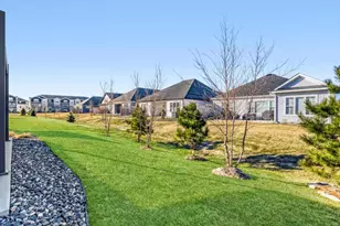 6717 Bellflower Dr, Excelsior, MN 55331 - Photo 32