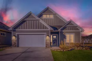 6717 Bellflower Dr, Excelsior, MN 55331 - Photo 2