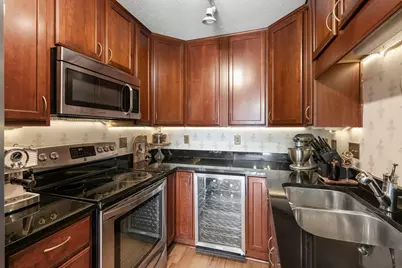 2700 W 44th Street #403, Minneapolis, MN 55410 - Photo 18