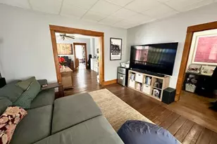 221 N 3rd Ave, Albert Lea, MN 56007 - Photo 4