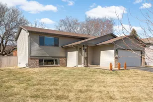 14439 Excelsior Ln, Apple Valley, MN 55124 - Photo 2