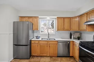 531 Hazel St N, Saint Paul, MN 55119 - Photo 6