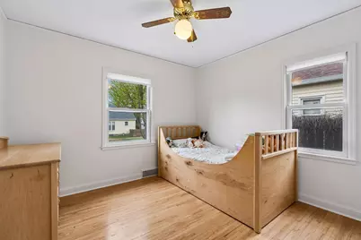 1311 Idaho Avenue W, Saint Paul, MN 55108 - Photo 16