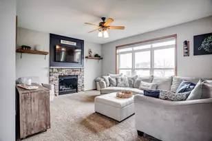 682 Lynn Ct, Delano, MN 55328 - Photo 2