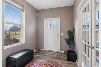 573 Satori Way, Chaska, MN 55318 - Photo 4